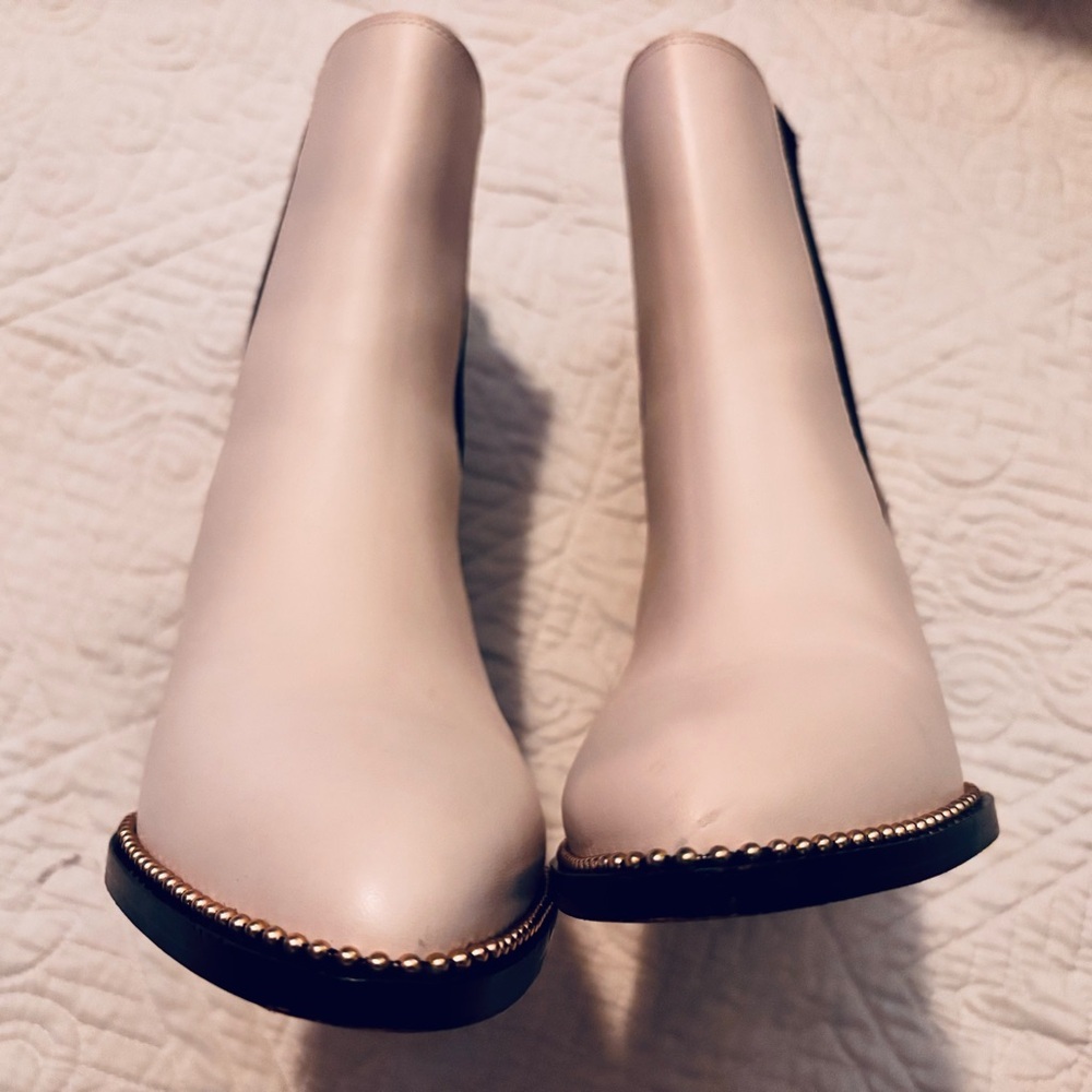 EUC Coach White Leather and Black Stretch Ankle Boots with Gold Beads - Sz 8.5 - Picture 9 of 12